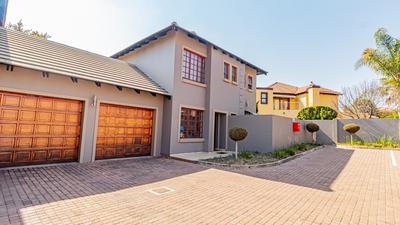 Cluster House For Sale in Valley View Estate, Centurion